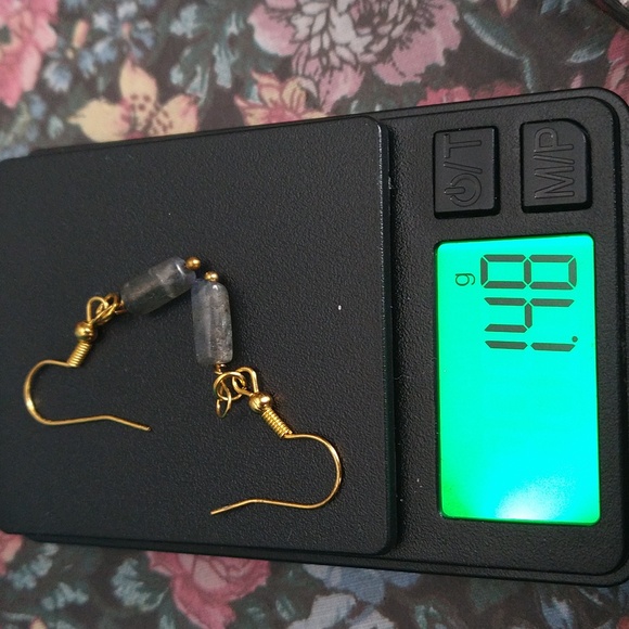 Hand Crafted • Genuine Labradorite Drop Earrings. - Picture 4 of 5